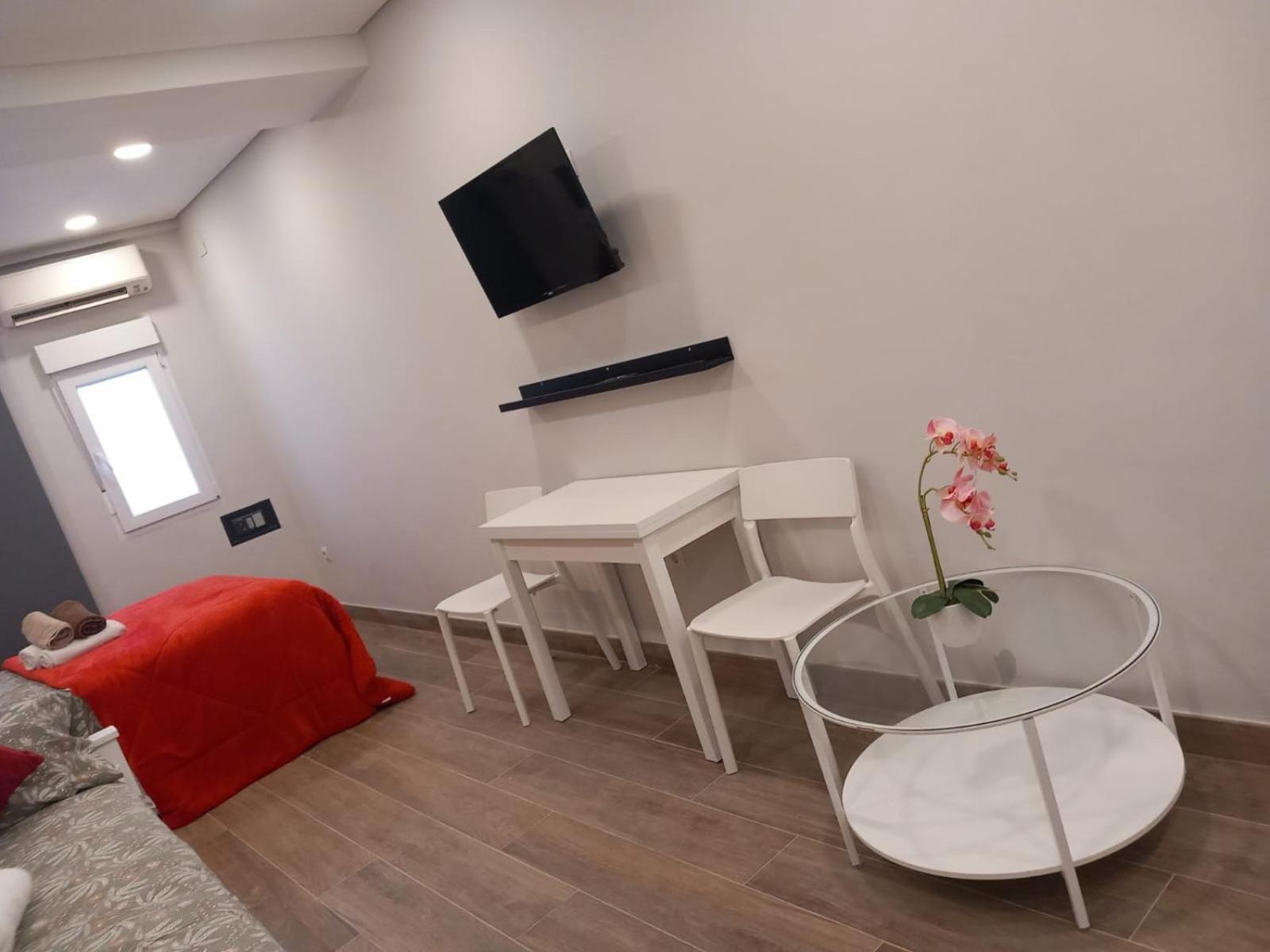 Apartmán Plaza Pedro Zerolo Madrid Exteriér fotografie