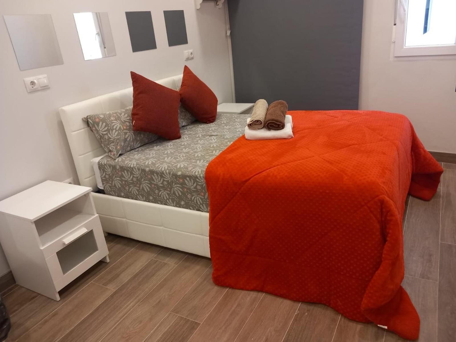 Apartmán Plaza Pedro Zerolo Madrid Exteriér fotografie